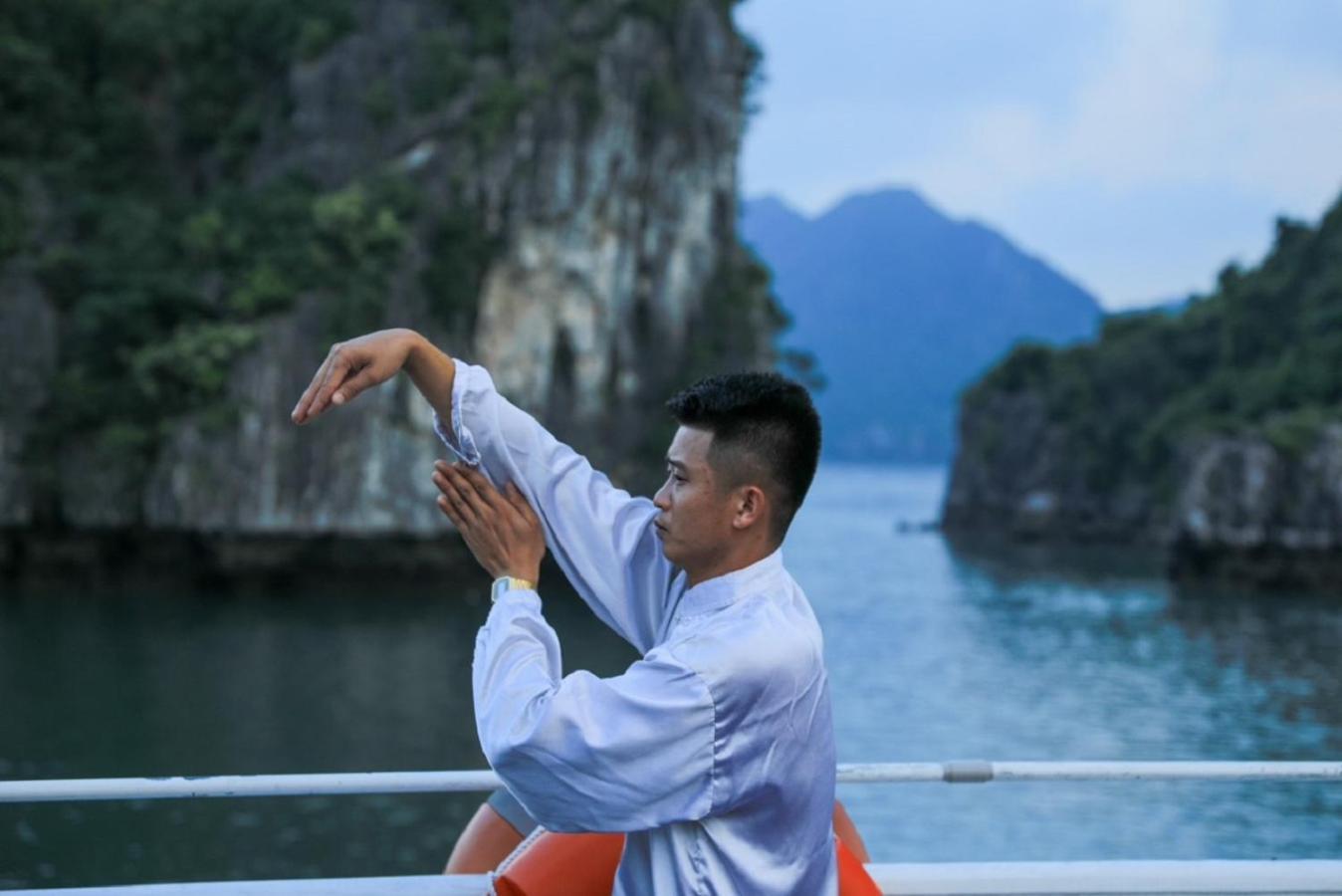 Royal Palace Cruise Ha Long Esterno foto