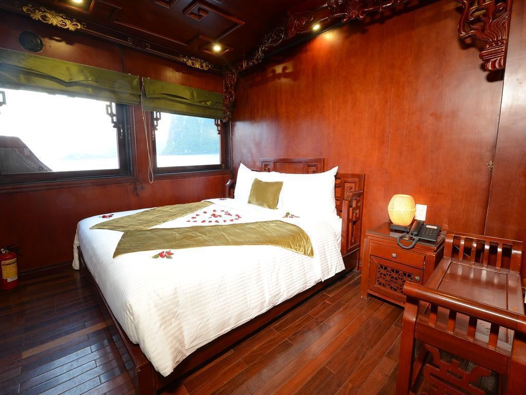 Royal Palace Cruise Ha Long Esterno foto