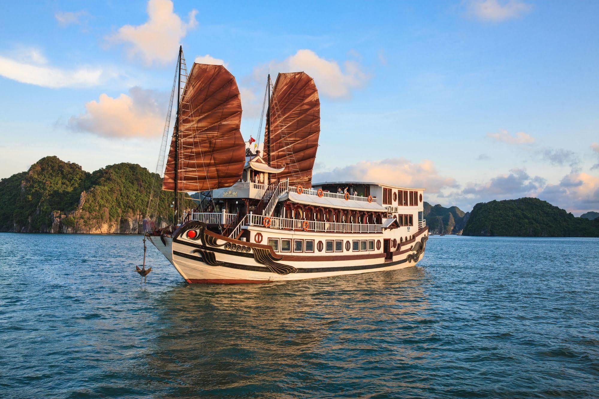 Royal Palace Cruise Ha Long Esterno foto